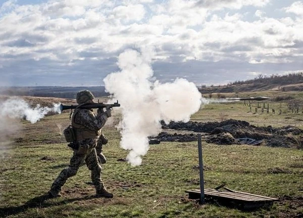 Quân đội Nga tiến công, áp sát một tỉnh mới của Ukraine khi đàm phán hòa bình đang diễn ra