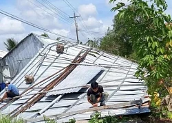 Cà Mau: Dông lốc làm hư hỏng nhiều nhà cửa