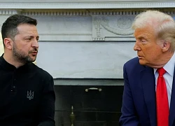 Báo Mỹ: Ông Trump "khó chịu" vì trang phục của ông Zelensky