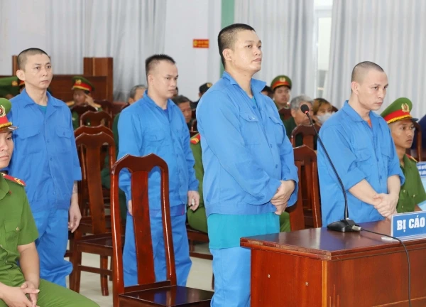 Bốn đối tượng lĩnh án vì buôn "cái chết trắng"