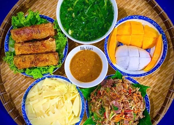 Điều gì khiến bà mẹ 27 tuổi chăm vào bếp mỗi ngày, đằng sau mâm cơm thuần Việt là thứ mọi mẹ bỉm ước ao