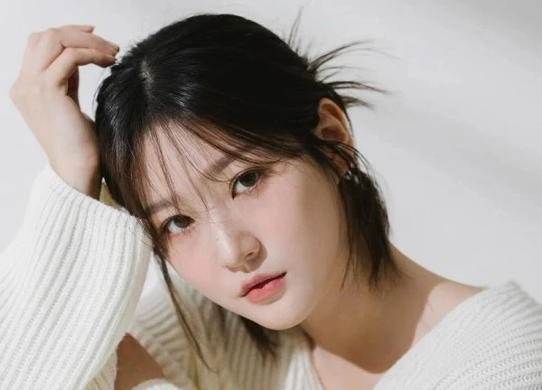 Tâm thư day dứt của Kim Sae Ron và bi kịch của ngôi sao không thể yên nghỉ