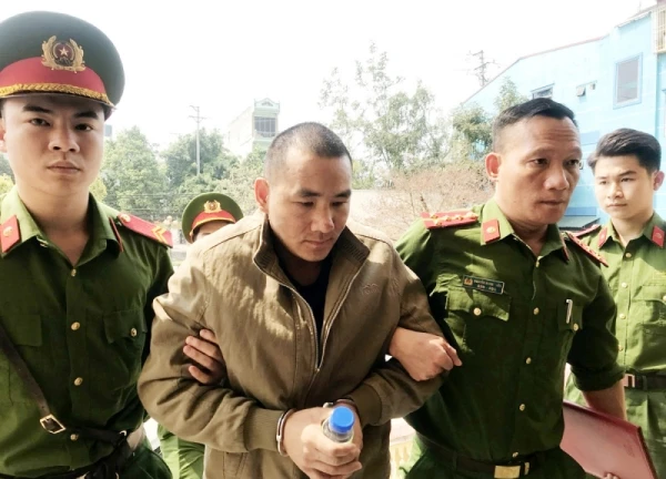 Tử hình đối tượng vận chuyển thuê 18 bánh heroin