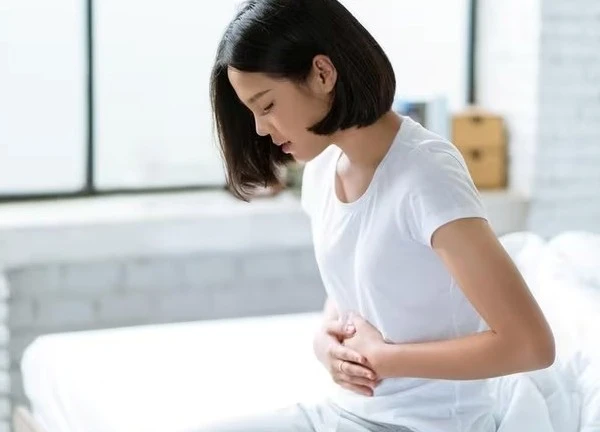 Bị đau dạ dày, nhưng nguyên nhân lại đến từ gan