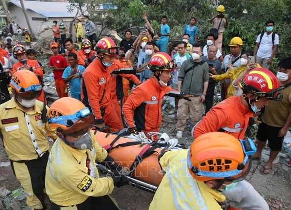 Động đất tại Myanmar: Giải cứu một thai phụ khỏi đống đổ nát ở Mandalay
