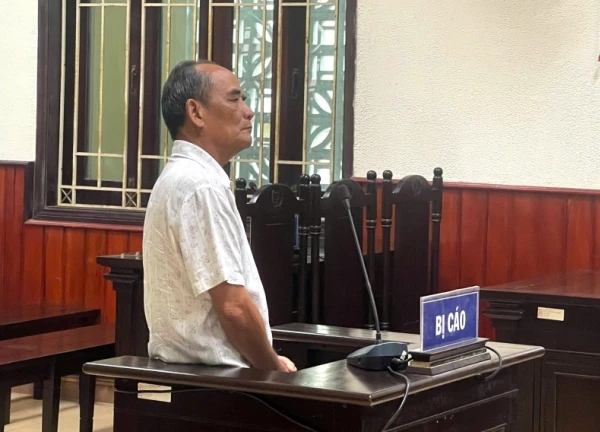 Nghỉ hưu 11 năm, cựu Bí thư huyện uỷ ra toà lĩnh án về sai phạm thời đương chức