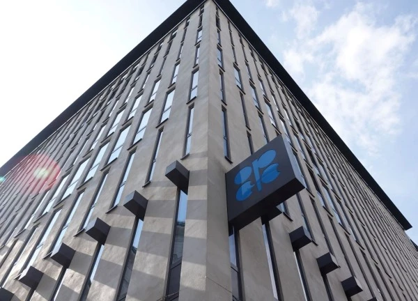 OPEC+ nhượng bộ trước áp lực của Tổng thống Trump?