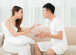 Chồng keo kiệt với vợ con, nhưng lại lén lút gửi tiền về cho mẹ mình