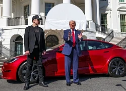 Video: Ông Trump mua chiếc xe điện Tesla hơn 2 tỉ để ủng hộ tỉ phú Musk