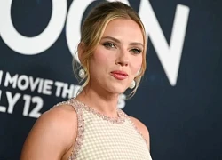 Lý do Scarlett Johansson không chụp ảnh với người hâm mộ