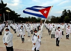 Lý do các lãnh đạo vùng Caribe muốn giữ bác sĩ Cuba ở lại bằng mọi giá