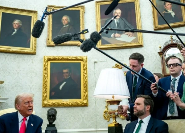 Tổng thống Trump đưa Phòng Bầu dục thành nơi mang đậm dấu ấn cá nhân