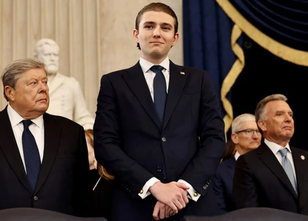 'Hoàng tử Nhà Trắng' Barron Trump đón sinh nhật tuổi 19