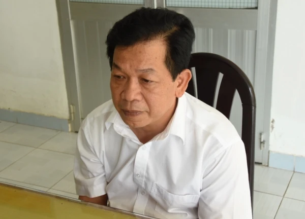 Giả cán bộ Thanh tra đến các quán cà phê "xin quà", lừa thắng kiện tranh chấp đất đai