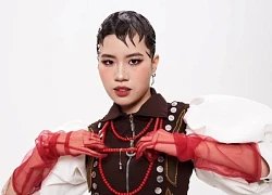 Phản ứng của Pháo khi "qua mặt" Hòa Minzy