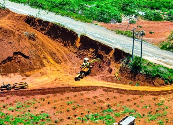 Công an điều tra vụ khai thác đất trái phép ở Lâm Đồng
