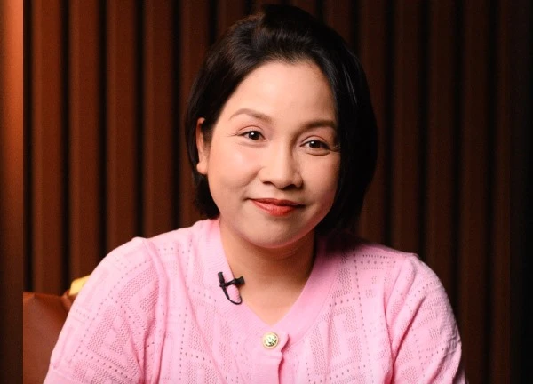 Diva Mỹ Linh nói về cột mốc sinh ra ngay sau khi đất nước thống nhất: "Hoà bình phải là đẹp nhất"