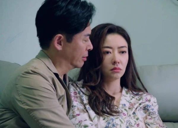 Được chú ruột của chồng di chúc cho thừa kế tất cả tài sản, vợ chồng tôi lo lắng hoảng sợ khi con trai chú trở về