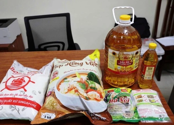 Hồ sơ 2 công ty sản xuất cả nghìn tấn bột nêm, dầu ăn, mì chính giả