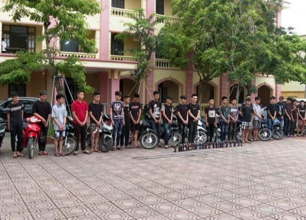 Khởi tố hàng chục thanh niên gây rối an ninh trật tự