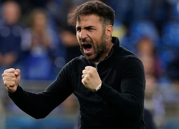 Kỳ tích của HLV Fabregas