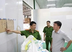 Hàng trăm tấn dầu ăn, bột canh giả đã bán cho bếp ăn khu công nghiệp