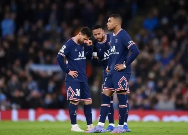 Mbappe bị đồng đội cũ hắt hủi, mọi so sánh với Messi bị dập tắt