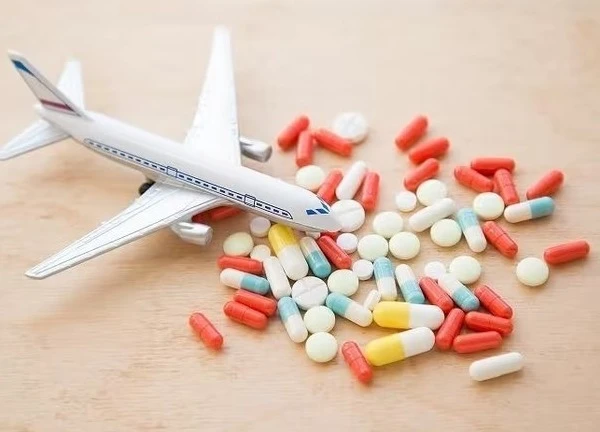 Trẻ nhỏ đi chơi xa, những loại thuốc cha mẹ nên chuẩn bị
