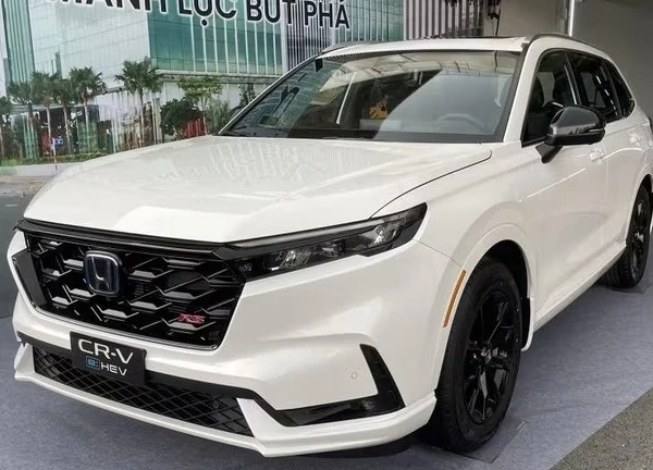 Vì sao xe ô tô động cơ lai hybrid làm khách hàng Việt quan tâm
