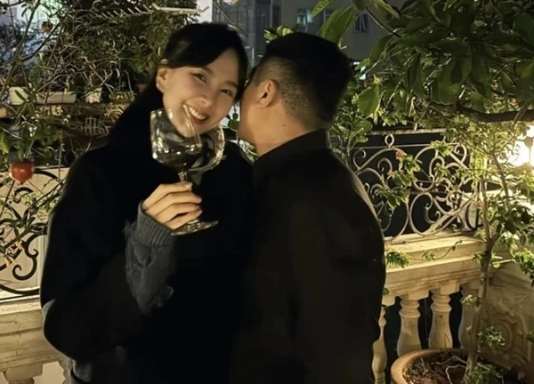 Chồng thiếu gia Bắc Giang của Mai Ngọc hiếm hoi lộ diện, hé lộ điều đặc biệt về con đầu lòng