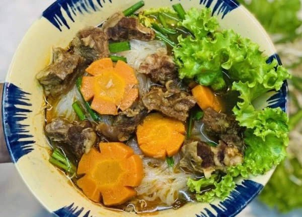 Cách làm hủ tiếu bò kho ngon, đơn giản, dễ làm cho cả nhà ăn sáng hoặc tối đều thích hợp