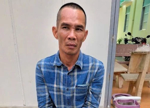Kẻ có 2 tiền án lên cơn ngáo đá dùng dao không chế con tin