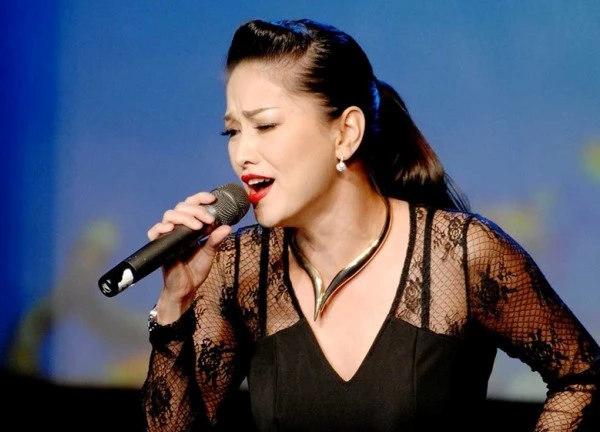 Nữ ca sĩ bị chồng ép bỏ nghề: Cuộc sống như cầm tù, không biết xã hội bên ngoài sống sao