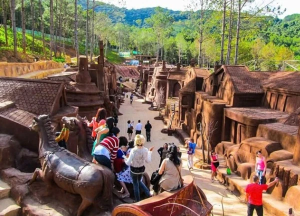 Cơ quan điều tra vào cuộc vụ doanh nghiệp tố đoàn thanh tra thuế giả mạo trong công tác