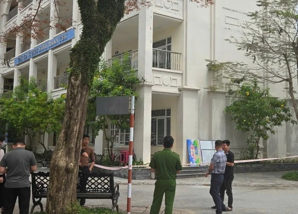 Công an vào cuộc vụ rơi lan can khiến 3 nữ sinh ở Nghệ An bị thương