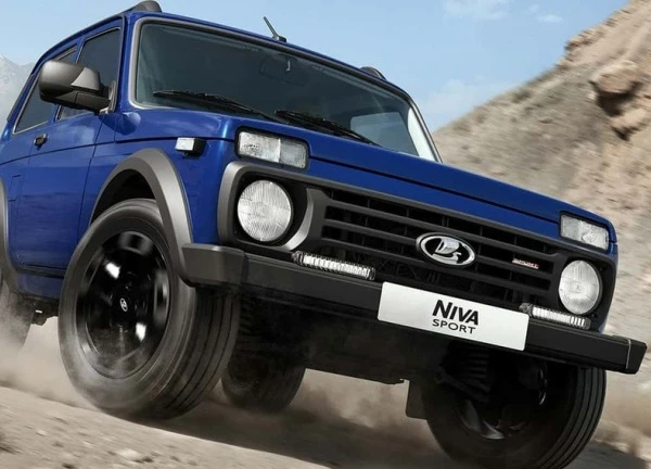 Mẫu SUV lâu đời nhất thế giới vẫn đang được bán, giá chưa đến 20.000 USD