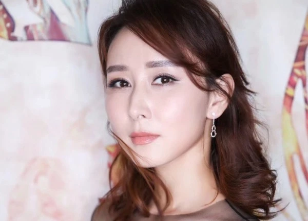 Sự nghiệp 1 nữ diễn viên lao đao chỉ vì 4 chữ "Em quá xinh đẹp!"