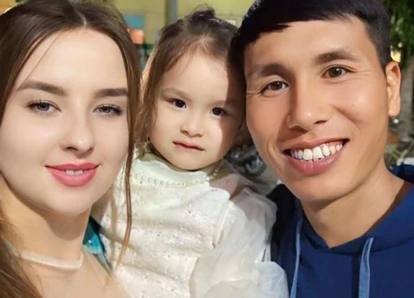 Về Thanh Hóa sau 10 năm cưới, nàng dâu Ukraine bất ngờ trước căn phòng ngủ