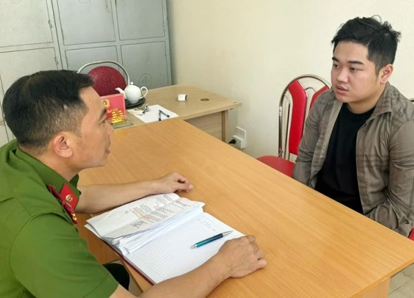 Bắt đối tượng lừa đảo trở về từ khu Tam Thái Tử