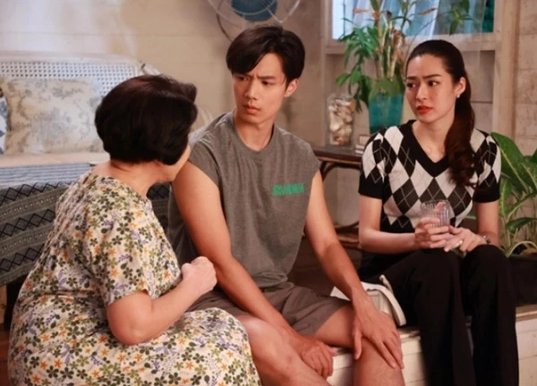 Bố bị bệnh vẫn cặm cụi nấu ăn còn em dâu ngồi chơi, bực mình nên tôi mắng vài câu, nào ngờ bố chỉ thẳng mặt đuổi ra khỏi nhà