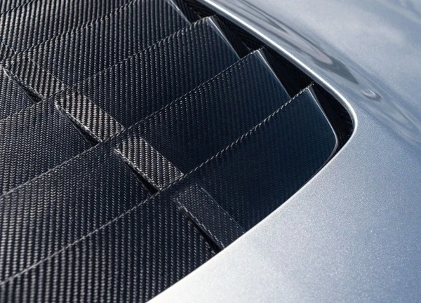 Châu Âu muốn cấm vật liệu sợi carbon trên ô tô, nhiều hãng xe ảnh hưởng