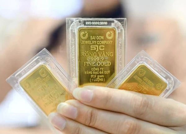 Giá vàng hôm nay, 17/4: Tăng dữ dội, cán mốc 120 triệu đồng/lượng