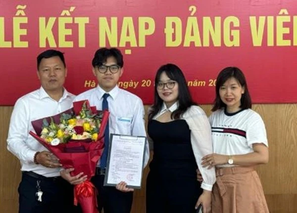 Nam sinh hai lần được trao tặng Huân chương Lao động