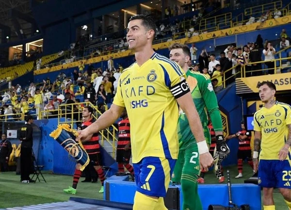 Ronaldo sắp gia hạn với Al Nassr