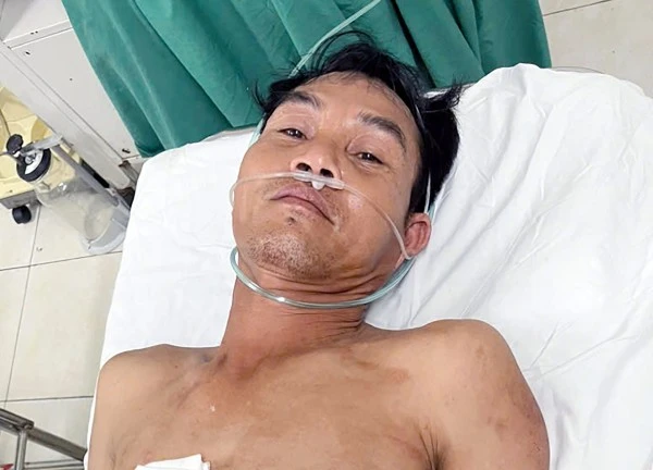 Thanh niên truy sát 3 người nhà bạn gái trong cuộc nhậu