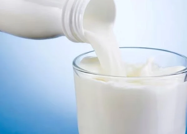 Uống sữa tách kem hay sữa nguyên kem tốt hơn cho sức khỏe?