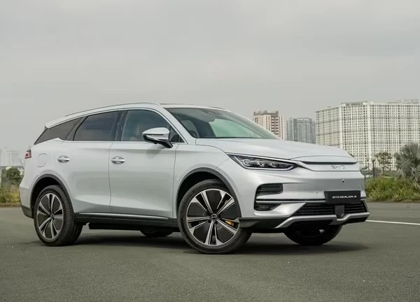 BYD Sealion 8 ra mắt Việt Nam với giá 1,569 tỷ đồng