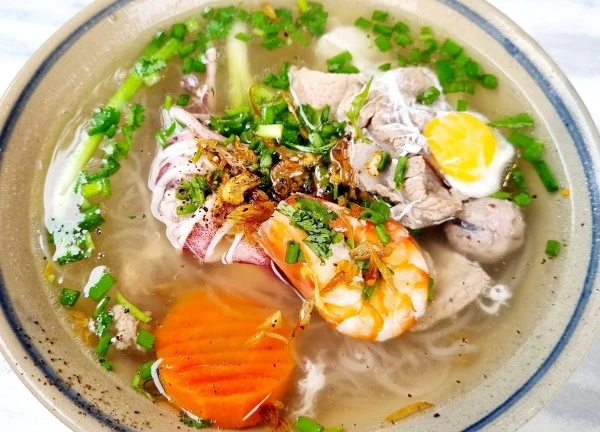 Cách nấu hủ tiếu mực thơm ngon tại nhà
