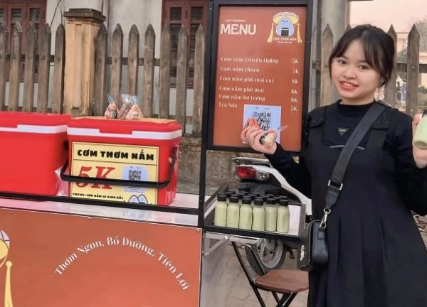 Cô gái Bắc Ninh bán cơm nắm 5k gây sốt MXH: 450 gói hết veo trong 1 tiếng, "động lực"... là món nợ khổng lồ!