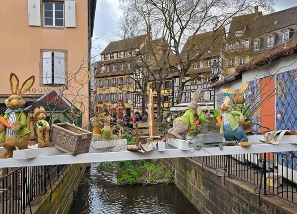 Dạo quanh làng cổ Colmar dịp lễ Phục sinh